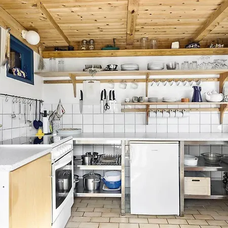 6786-allinge-asbakken-14