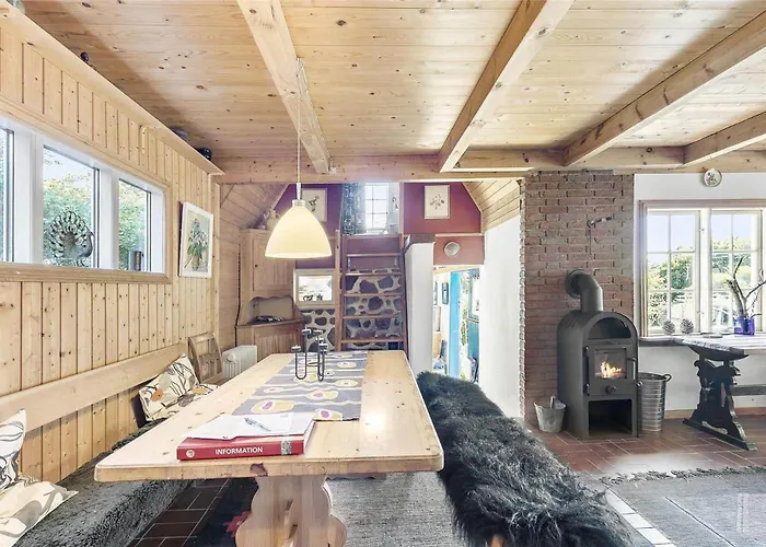 6786-allinge-asbakken-14 * Allinge-Sandvig